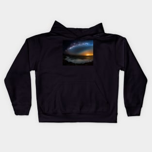 Milky Way over Broken Bay Kids Hoodie